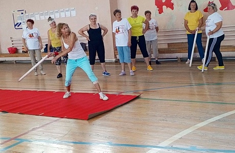 Наши бабушки и дедушки вдохновляют своим примером активного образа жизни!