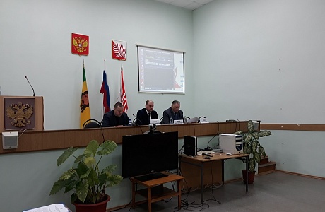 В Иссинском районе прошла очередная сессия Собрания представителей