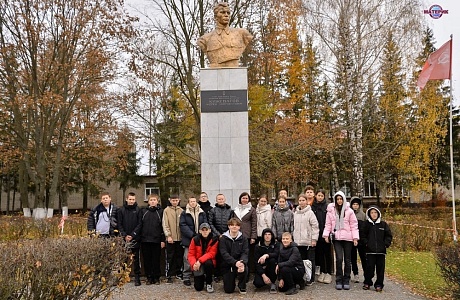 Первые МБОУ "Лицей р.п. Исса имени Н.Н. Гаврилова" совершили увлекательное путешествие по патриотическому экскурсионному маршруту «Жить! Помнить! Знать!» Первые МБОУ "Лицей р.п. Исса имени Н.Н. Гаврилова" совершили увлекательное путешествие по патриотическому экскурсионному маршруту «Жить! Помнить! Знать!»