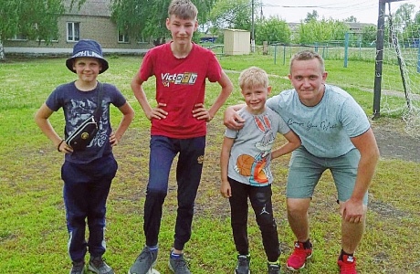 Весело и активно проводят летние каникулы воспитанники булычевского пришкольного лагеря "Пионеры"