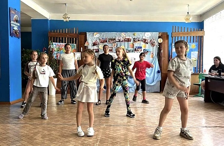 В пришкольном лагере с.Каменный Брод прошёл День творчества
