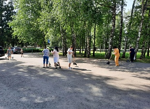 Благоустройство рабочего посёлка Исса: муниципальные служащие поддерживают чистоту и порядок