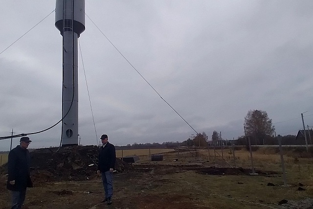 Глава Иссинского района Пензенской области Николай Аргаткин проинспектировал ход работ по капитальному ремонту водозаборного сооружения в с. Новотрехсвятское 