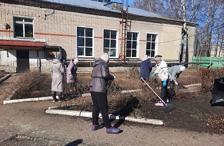 В Иссинском районе проводятся мероприятия по благоустройству территорий