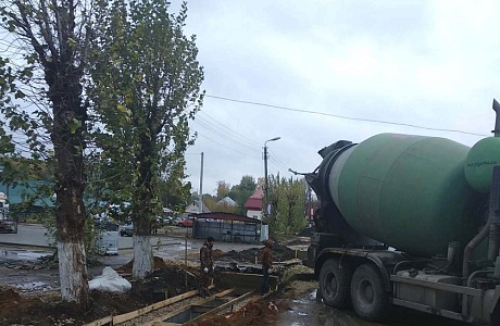 Благоустройство улицы Калинина в р.п.Исса продолжается