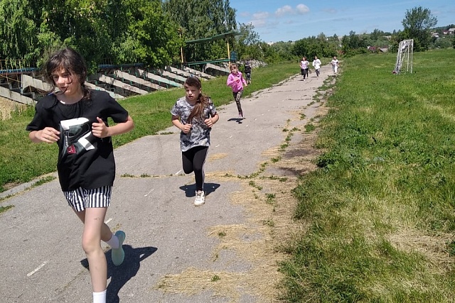 В честь Всероссийского Олимпийского дня в Иссе прошли соревнования по легкой атлетике