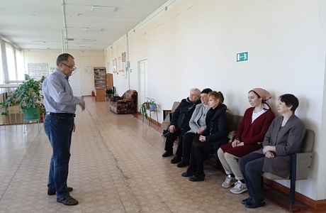 Руководитель местного исполнительного комитета Иссинского МО ПРО ВПП «Единая Россия» Владимир Ларичкин встретился с трудовым коллективом детской школы искусств