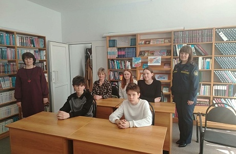 Час истории "Геноцид советского народа нацистами в годы Великой Отечественной войны" в Иссинской районной библиотеке