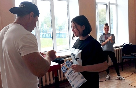 В День физкультурника состоялось Первенство Иссинского района по армрестлингу В День физкультурника состоялось Первенство Иссинского района по армрестлингу