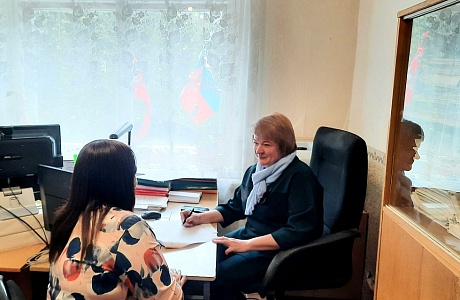 Депутат Собрания представителей Иссинского района Пензенской области Ольга Белорунова провела прием населения Депутат Собрания представителей Иссинского района Пензенской области Ольга Белорунова провела прием населения