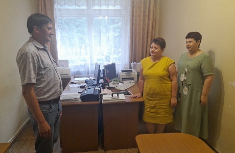 Депутат Собрания представителей Иссинского района Пензенской области Алексей Маркин проводит встречи с трудовыми коллективами