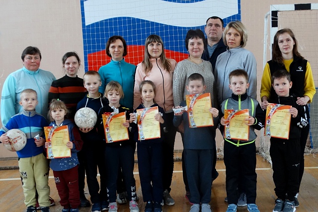 Ко Дню народного единства в Иссинском районе проведены спортивные состязания