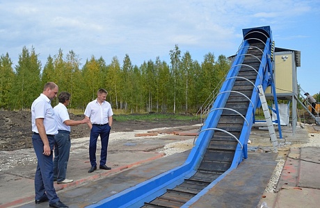 На полигоне  твердых коммунальных отходов (ТКО) завершился монтаж мусоросортировочного комплекса