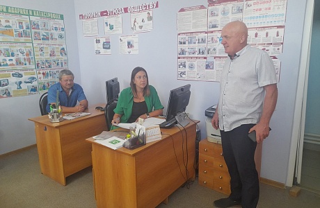 Депутат Собрания представителей Иссинского района Пензенской области Рафик Юсупов встретился с населением