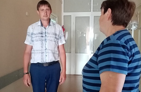 Депутат Собрания представителей Иссинского района Пензенской области Алексей Маркин проводит встречи с населением Депутат Собрания представителей Иссинского района Пензенской области Алексей Маркин проводит встречи с населением