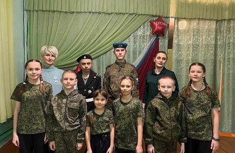 В честь Дня защитника Отечества в школе с. Дмитриевка прошёл благотворительный концерт "России доблестной сыны"