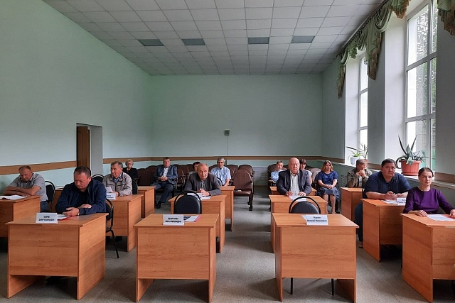 В Иссинском районе прошла очередная сессия Собрания представителей В Иссинском районе прошла очередная сессия Собрания представителей
