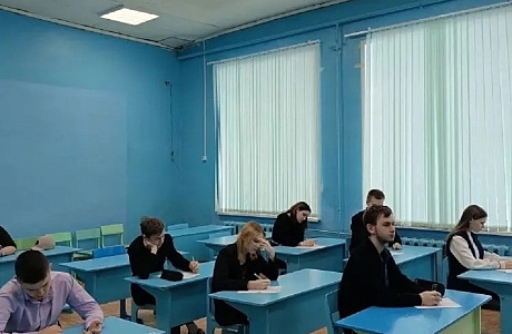 В Иссинском районе состоялся муниципальный этап интеллектуальной игры «Умники и умницы Сурского края»