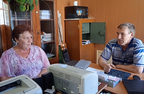 Депутат Собрания представителей Иссинского района Пензенской области Владимир Антонов встретился с населением 