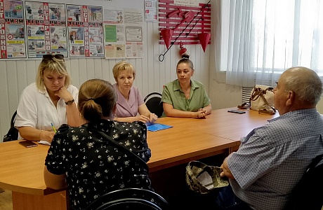 В Иссинском районе прошел совместный прием граждан по вопросам правовой защиты В Иссинском районе прошел совместный прием граждан по вопросам правовой защиты