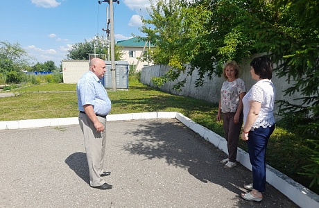 Депутат Собрания представителей Иссинского района Пензенской области Владимир Кузнецов проводит встречи с населением 