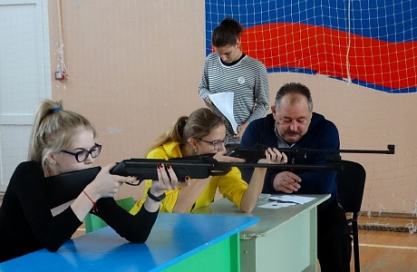 Обучающиеся школ приняли участие в Первенстве Иссинского района по пулевой стрельбе