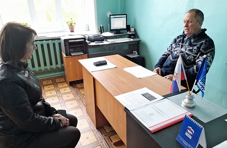 Член партии «Единая Россия» Владимир Ларичкин провел прием населения Член партии «Единая Россия» Владимир Ларичкин провел прием населения