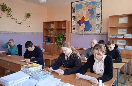 В рамках межведомственной комплексной оперативно-профилактической операции "Дети России 2023" в школе села Соловцово прошли профилактические мероприятия В рамках межведомственной комплексной оперативно-профилактической операции "Дети России 2023" в школе села Соловцово прошли профилактические мероприятия