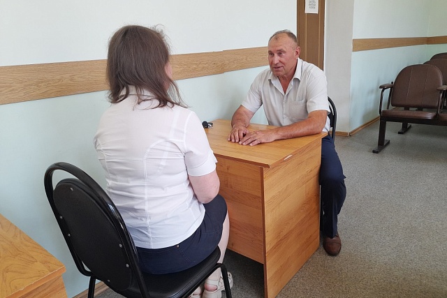 Депутат Собрания представителей Иссинского района Пензенской области Тахир Гафаров провел прием граждан Депутат Собрания представителей Иссинского района Пензенской области Тахир Гафаров провел прием граждан