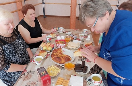 "Спас много чего припас" "Спас много чего припас"