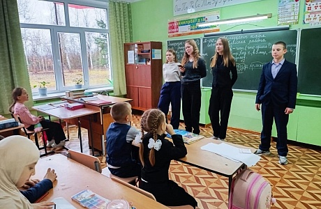Безопасность на дорогах: юные инспекторы в действии!