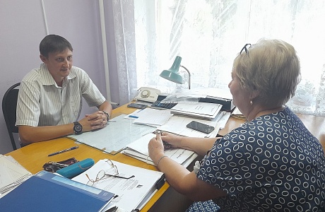 Депутат Собрания представителей Иссинского района Пензенской области Алексей Маркин проводит встречи с населением Депутат Собрания представителей Иссинского района Пензенской области Алексей Маркин проводит встречи с населением