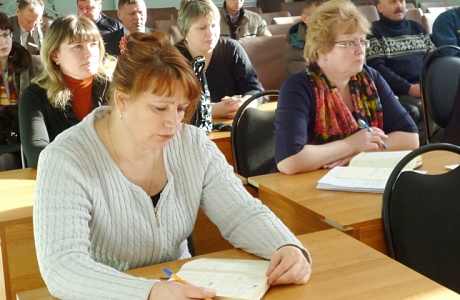 С иссинскими заказчиками проведен обучающий семинар по Закону о контрактной системе