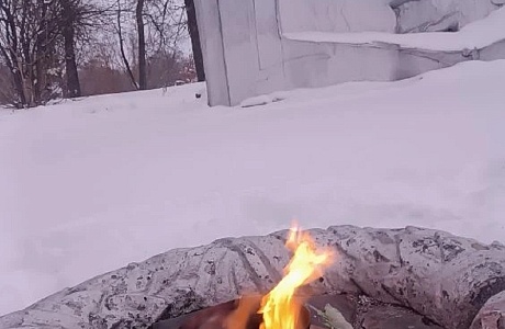 Вечный огонь зажжен в Иссе и будет гореть вечно