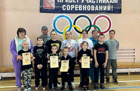 На базе спортивной школы прошел муниципальный этап областного фестиваля «Папа, мама, я - спортивная семья!»