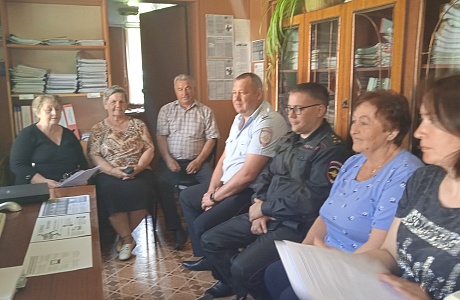 В Каменно-Бродском сельсовете проведено заседание Совета общественности по профилактике правонарушений 