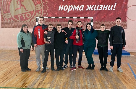 В спортивной школе для юношей и девушек прошла военно-спортивная игра "Мы вместе"