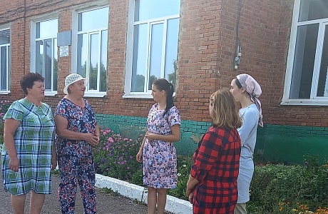 В Иссинском районе проходят встречи с трудовыми коллективами и населением