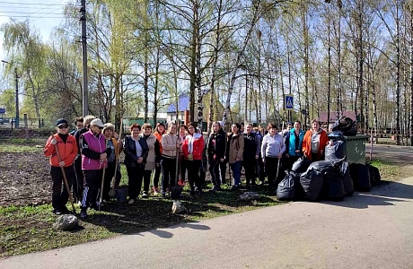 Коллектив детского сада дружно вышел на Всероссийский субботник!