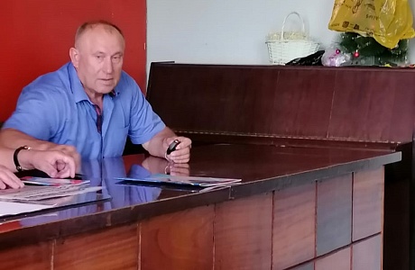 Депутат Собрания представителей Иссинского района Пензенской области Тахир Гафаров провел встречу с населением 
