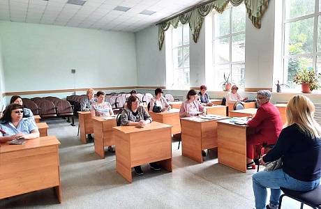 Состоялось заседание комиссии по делам несовершеннолетних и защите их прав