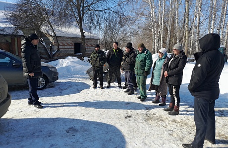 Заместитель главы администрации Иссинского района Александр Прохоров встретился с трудовым коллективом участкового лесничества Заместитель главы администрации Иссинского района Александр Прохоров встретился с трудовым коллективом участкового лесничества