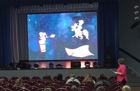 Культорганизатор Центрального районного Дома культуры провела интерактивную игру ко Дню космонавтики «И на Марсе будут яблони цвести»