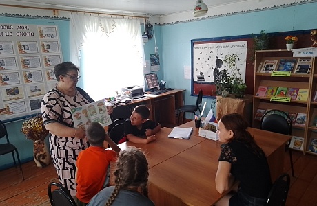 В библиотеке свх. Маяк для детей среднего и младшего школьного возраста  проведена игра-инструктаж «Лето прекрасно – когда безопасно!»