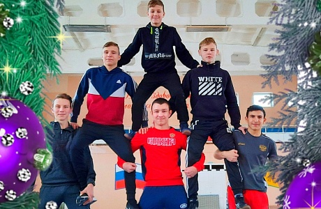В Иссинском районе проходит мероприятие "Новогоднее шоу-поздравление ГТО-шников" В Иссинском районе проходит мероприятие "Новогоднее шоу-поздравление ГТО-шников"