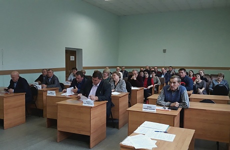 В Иссинском районе прошла очередная сессия Собрания представителей 