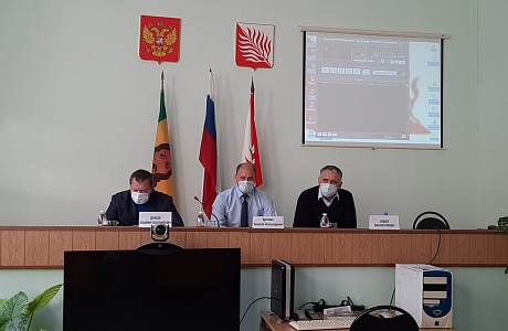 В Иссинском районе прошла очередная сессия Собрания представителей