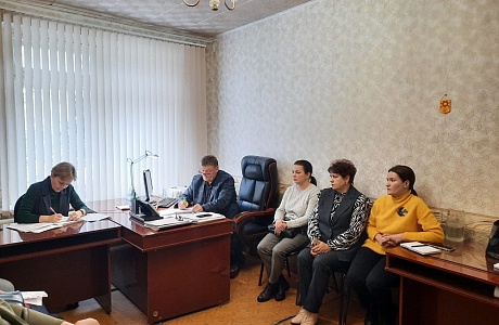 Состоялось заседание комиссии по делам несовершеннолетних и защите их прав