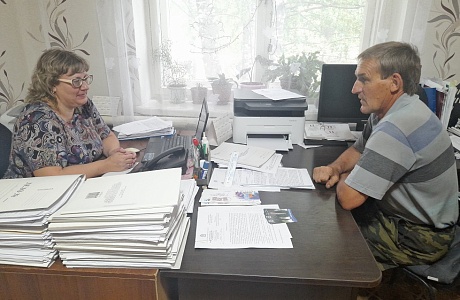 Депутат Собрания представителей Иссинского района Пензенской области Владимир Антонов провел прием граждан Депутат Собрания представителей Иссинского района Пензенской области Владимир Антонов провел прием граждан