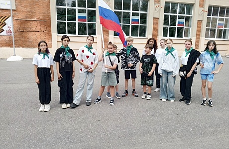 Военно-спортивная игра «Зарница» прошла в летнем лагере «Карусель»